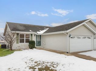 1117 Sunridge Dr, Ottawa, IL 61350