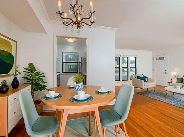 10707 Park Village Pl APT B, Dallas, TX 75230