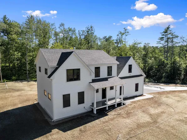 29 Scruton Pond Road, Barrington, NH 03825