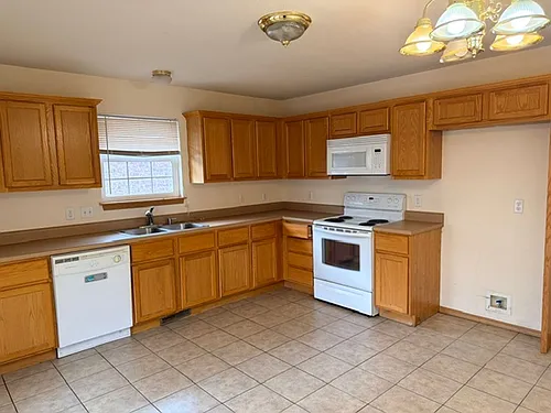 3416 Juniper Photo 1