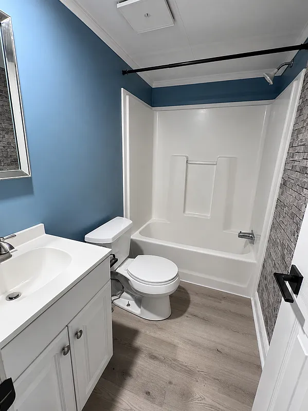 4 bed, 2.0 bath, 1510 sqft, $2,200 — Photo 4