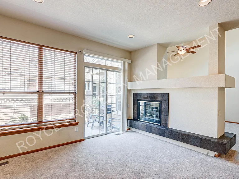 9814 Grove St #C — Photo 6