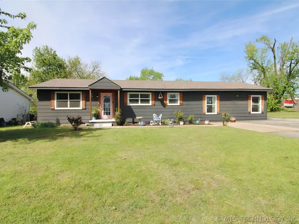 710 S 5th St, Morris, OK 74445