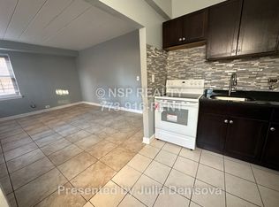 1360-9 W Touhy Ave #109, Chicago, IL 60626