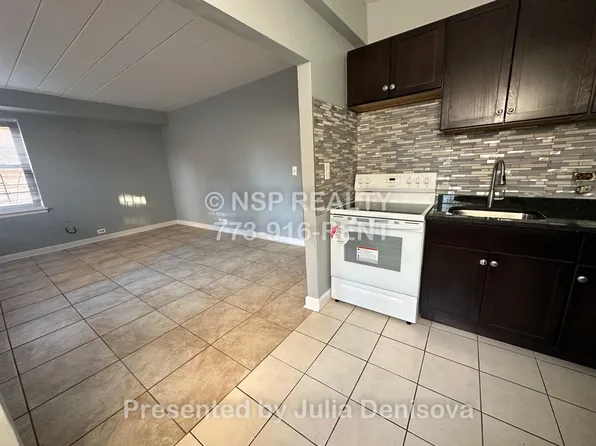 1360-9 W Touhy Ave #109, Chicago, IL 60626