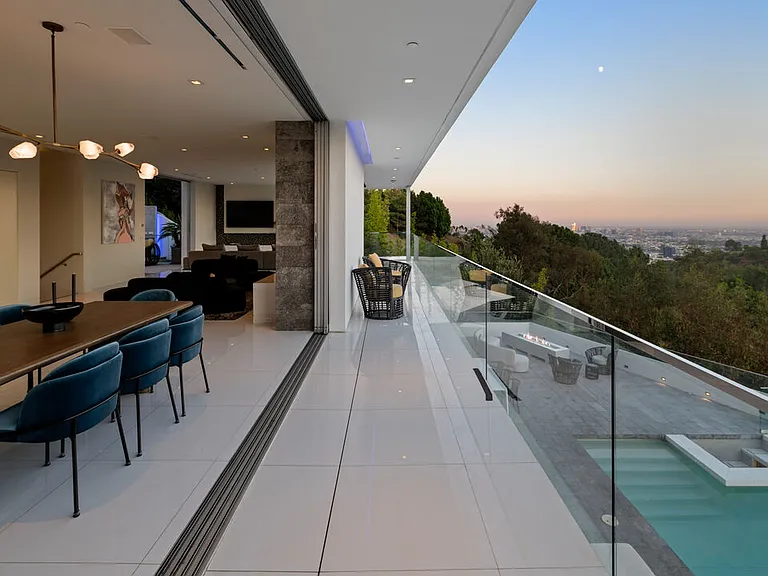 7080 W Mulholland Dr — Photo 59