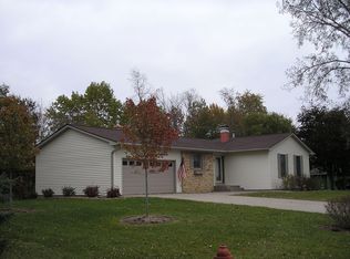 44 Lakeview Dr NE, Iowa City, IA 52240