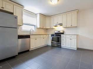 8 Oak St #2, Bayonne, NJ 07002