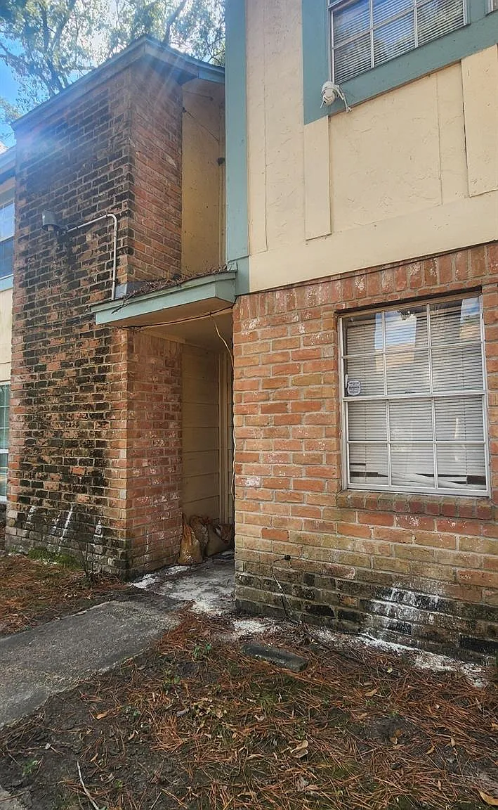 3 bed, 2.0 bath, 1534 sqft, $1,300 — Photo 2