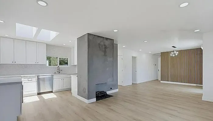 6304 Lorca Dr — Photo 15