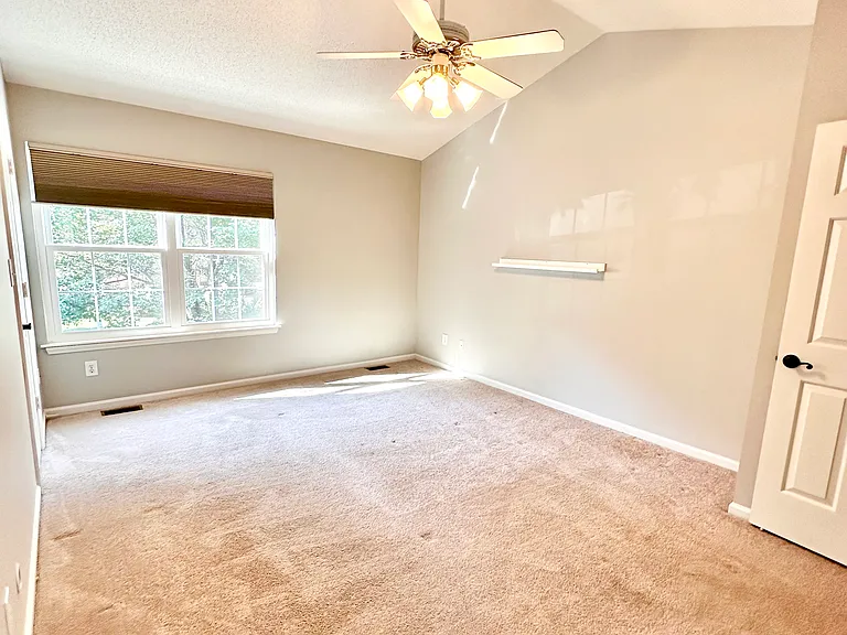 10223 Bon Meade Ln — Photo 8