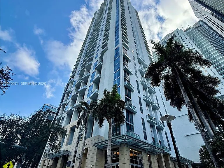 1060 Brickell Ave #2409 — Photo 1