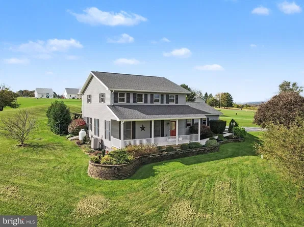611 Fairground Rd, Newport, PA 17074