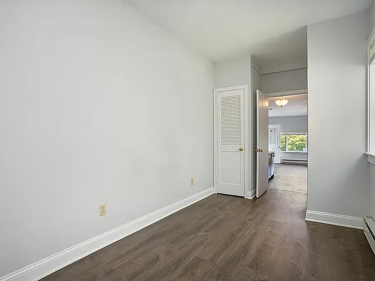 129 N Water St #B — Photo 10