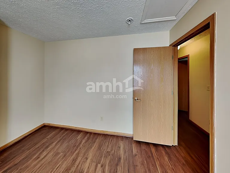 7080 Winchester Crossing Blvd — Photo 15