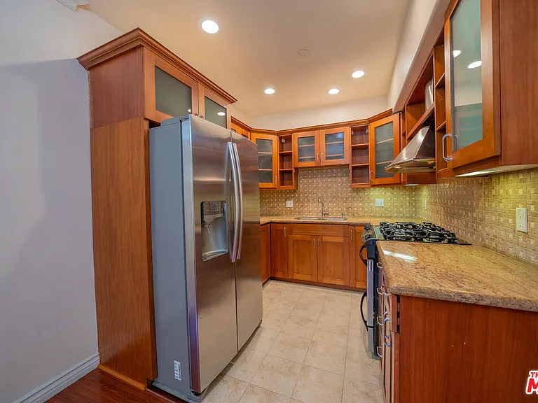 626 E Orange Grove Ave #105 — Photo 4