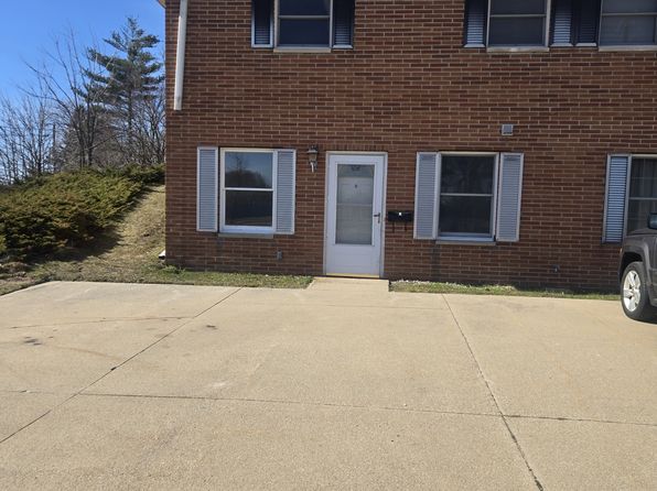 105 Hobart St #1