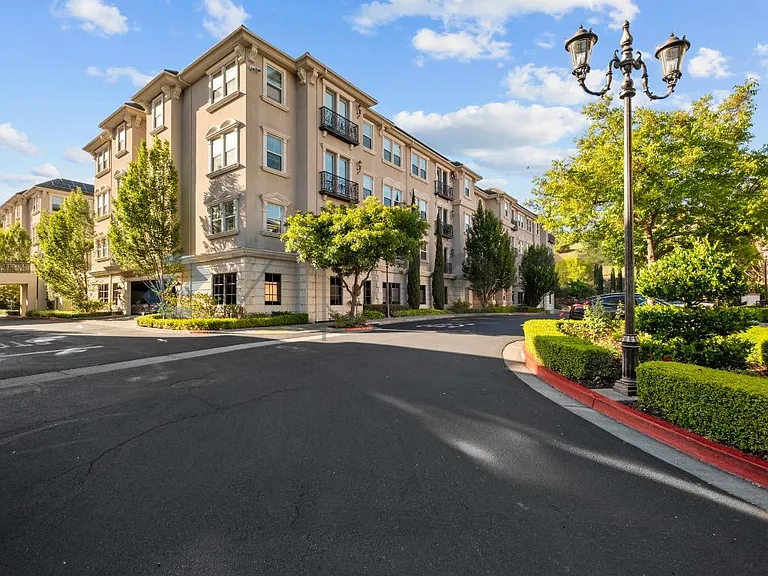1114 Sonata Dr — Photo 1