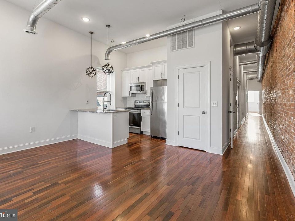 1st image of 3230 W Diamond St #3