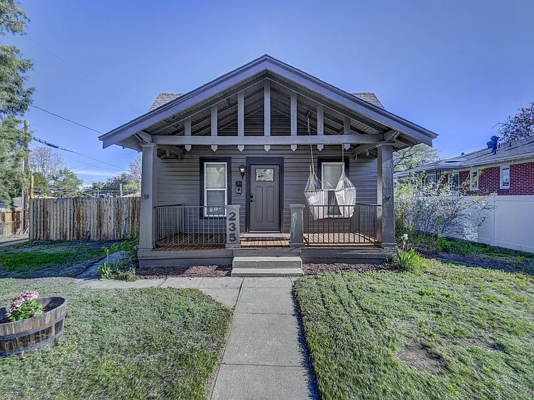 235 E Cornell Ave — Photo 2