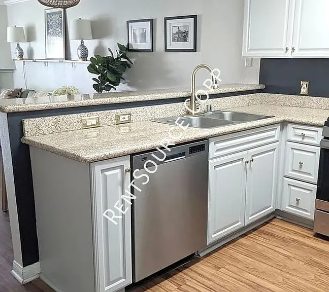 5525 Canoga Ave #123 — Photo 11
