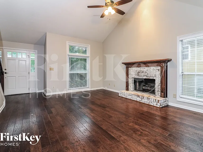 1926 Diamond Pl NW — Photo 6