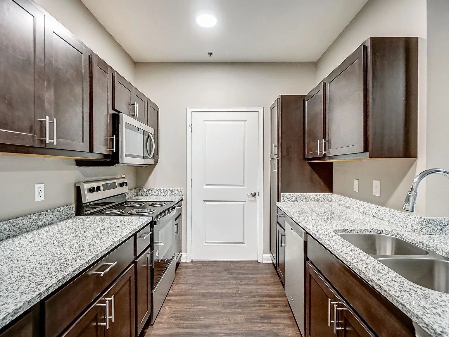 Premier Flats — Photo 2