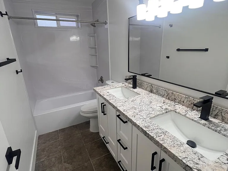 6530 S Farmer Ave — Photo 19
