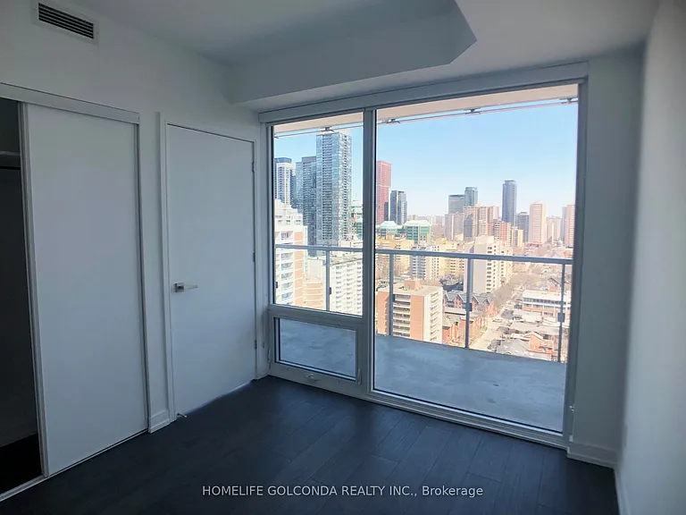 3 Gloucester St #2302 — Photo 5