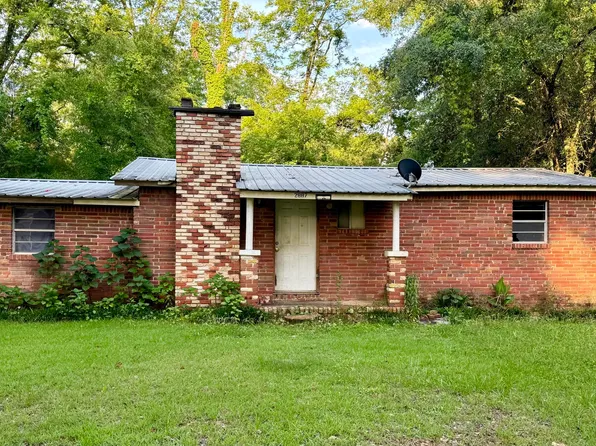 2887 Pinecrest St, Vernon, FL 32462