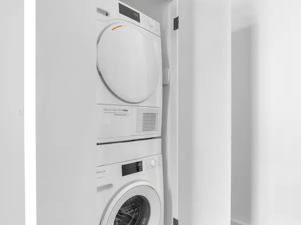 35 Clarkson Avenue image 8 of 9