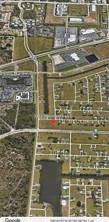 2nd image of 2332 Diplomat Pkwy E