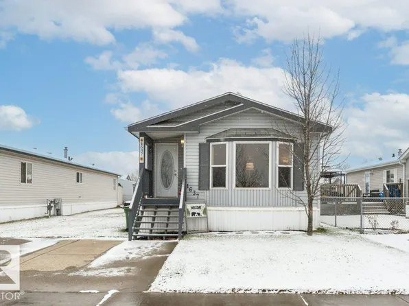 1637 68th Ave NW, Edmonton, AB T6P 0A5
