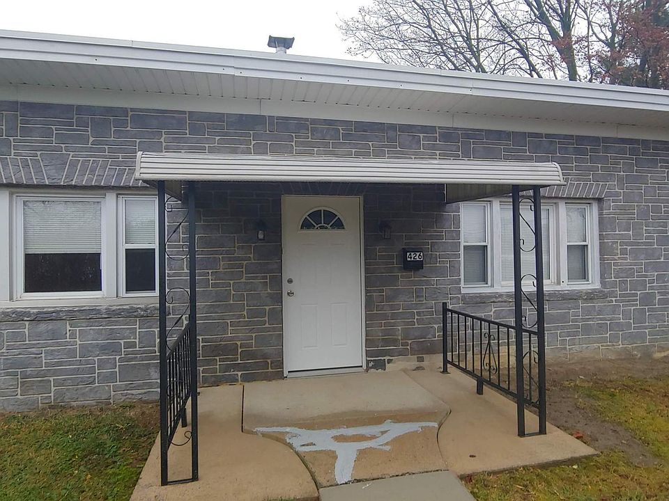 1st image of 426 N 9th Ave