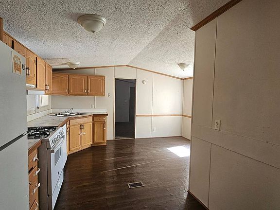 4th image of 2320 E Macarthur Rd Lot A74