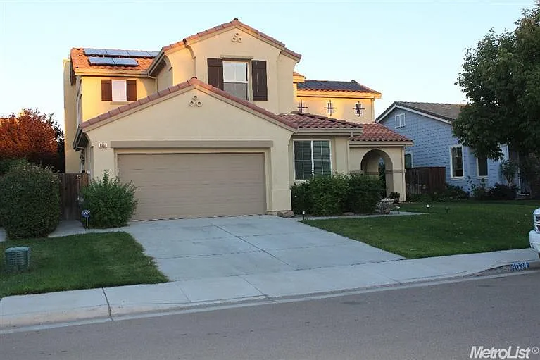 4034 Reids Way photo 1