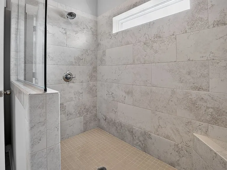 4787 Wellesley Dr — Photo 35