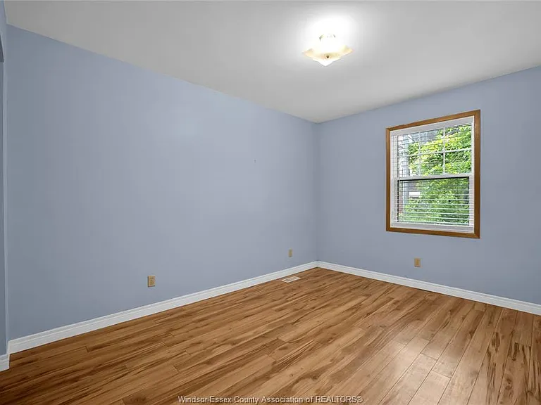 463 Randolph Ave — Photo 9