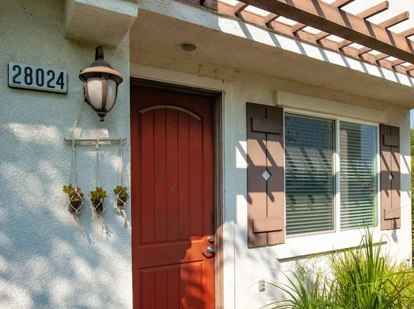 28024 Catherine Dr, Santa Clarita, CA 91351