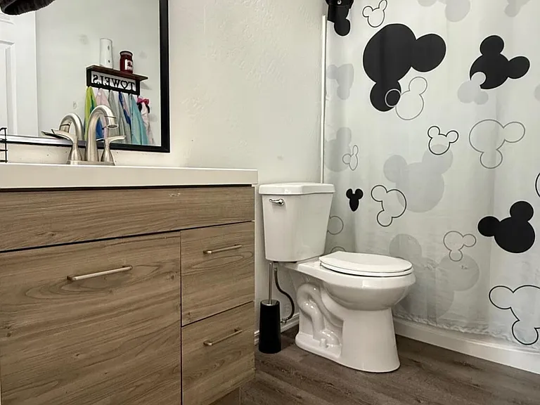 22461 W Woodlands Ave — Photo 23