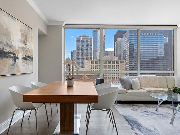 5th image of 55 E Erie St APT 1705