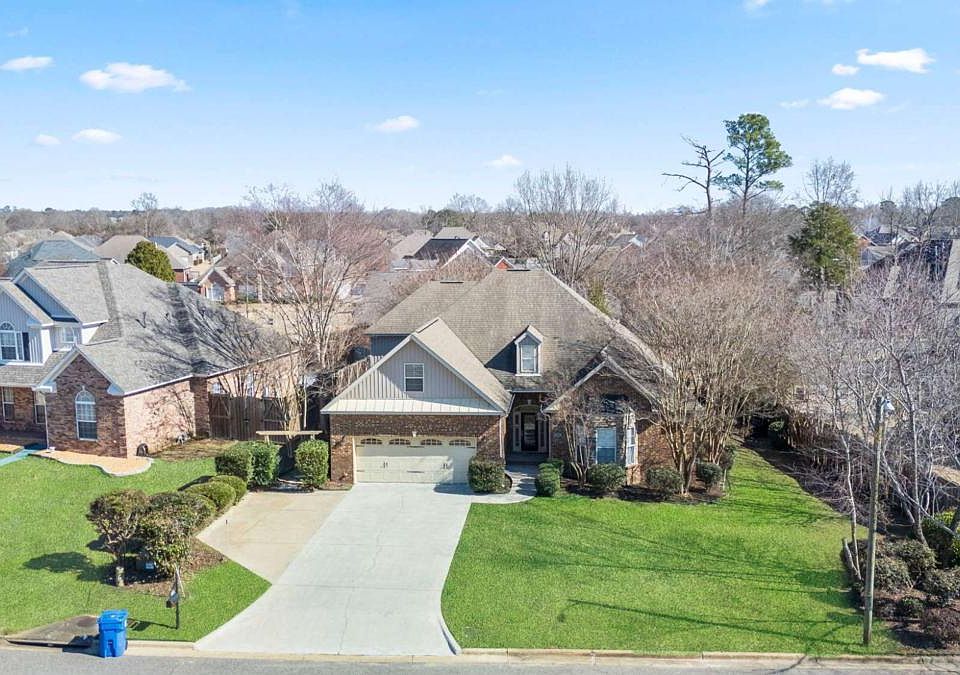 1st image of 502 Ambrose Ln