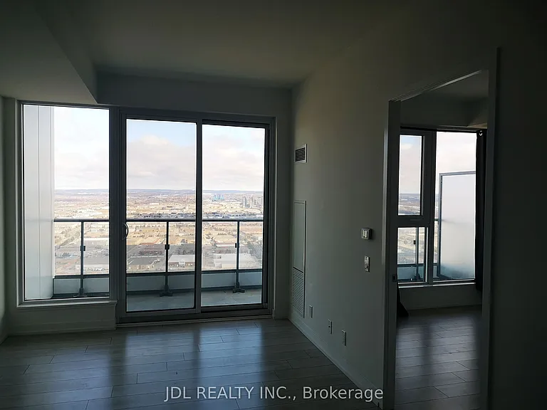 898 Portage Pkwy #5211 — Photo 3