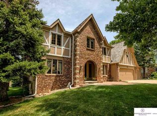 15208 Lloyd Cir, Omaha, NE 68144