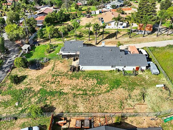 4th image of 1423 Via Lima