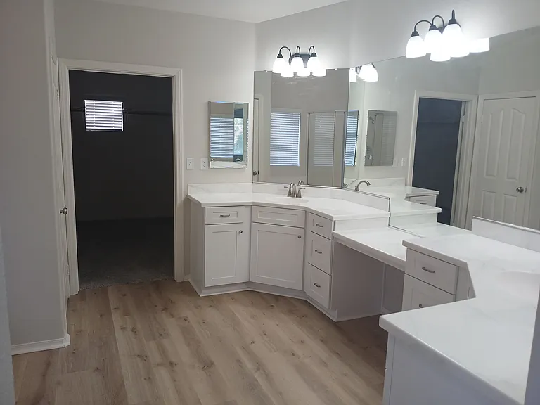 9394 Live Oak Dr — Photo 13