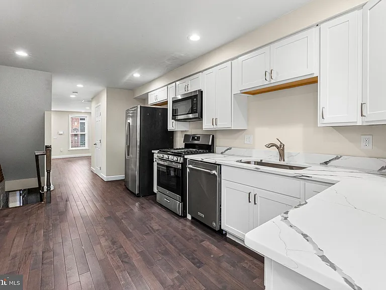713 N Duncan St — Photo 20