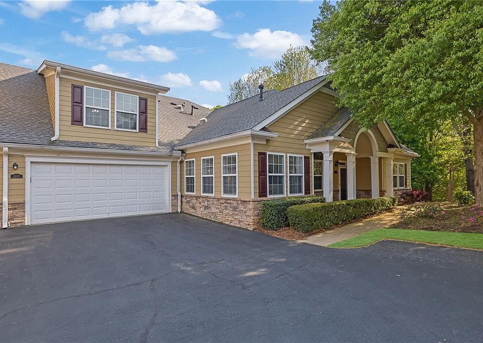 1st image of 2637 Grapevine Cir #702