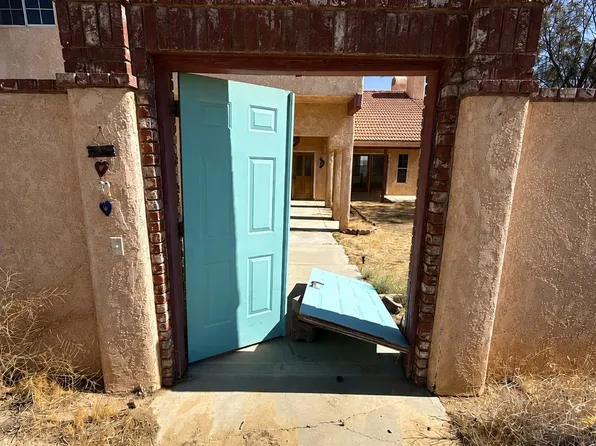 9855 Vista Rd, California City, CA 93505