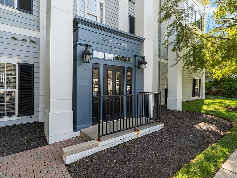 12863 Tradd St #3D — Photo 2